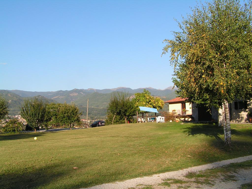 Вилла Agriturismo La Palazzina Кастельнуово-ди-Гарфаньяна Экстерьер фото